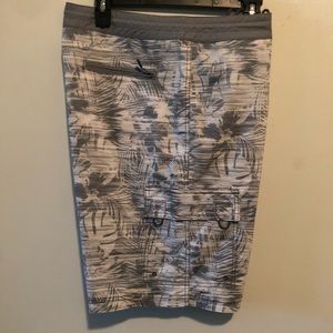 Roundtree & Yorke Men Shorts